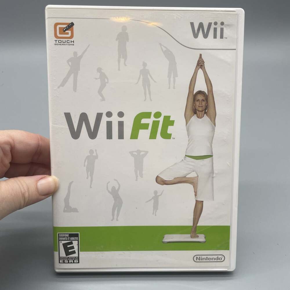 Wii Fit (Nintendo Wii) - Fitness Game - Complete w/ Manuals